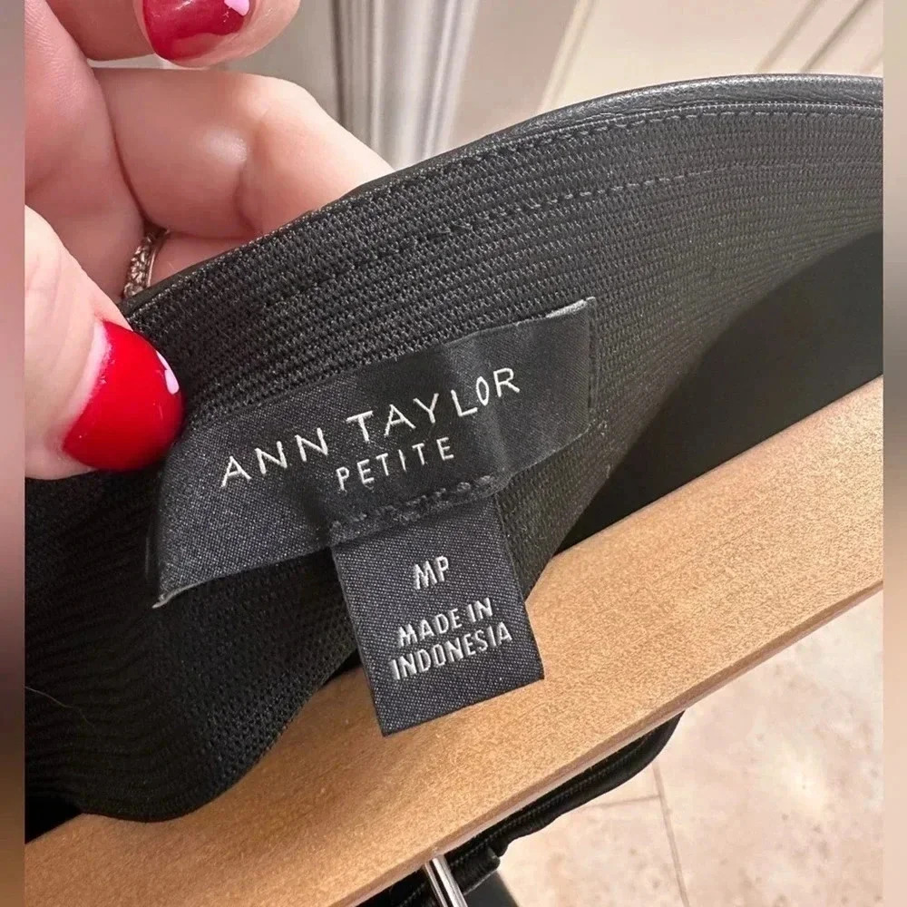 Ann Taylor Petite Faux black Leather High Waist Side Zip Legging - Picture 4 of 6